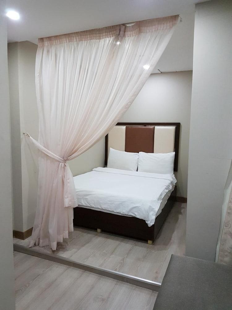 Magic Suite Al Mangaf Kuwait City Eksteriør bilde